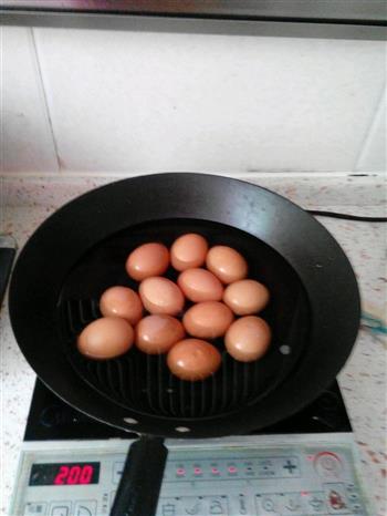 最简单的卤鸡爪卤蛋做法的做法步骤1