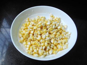 尖椒炒玉米的做法步骤2