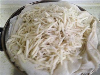 陕北小吃—洋芋擦擦的做法步骤3