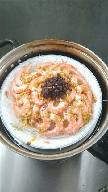 蒜蓉粉丝蒸虾的做法步骤4