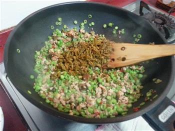 咸菜豇豆炒肉糜的做法步骤6