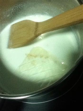 芒果牛奶冻的做法步骤2