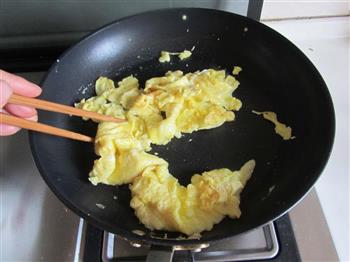 鸡蛋炒饼的做法步骤4