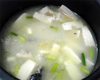 鱼头豆腐汤的做法的做法步骤10
