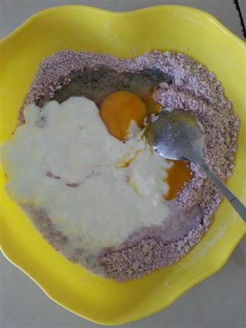 紫薯酸奶煎饼果子的做法步骤3