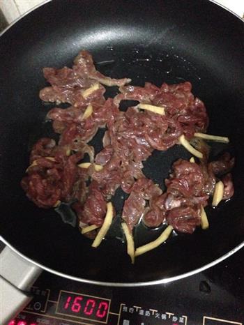 洋葱炒牛肉的做法步骤5