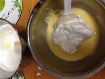 超简单超完美奶油蛋糕卷的做法步骤9