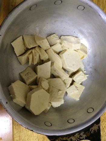 臭豆腐泥炖蛋的做法步骤1