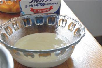 酸奶粽子水果捞的做法步骤4