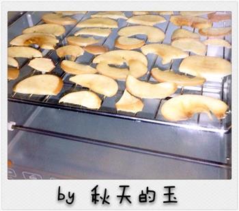 香脆的烤苹果片的做法步骤3