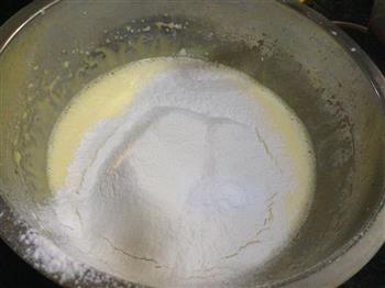 迷恋那抹甜蜜-奶油蛋糕卷的做法步骤5