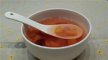 山楂桃子大酸杏糖水的做法步骤6