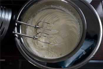 奶油可可戚风蛋糕的做法步骤15