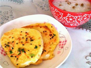早餐系列-香煎馒头片+绿豆粥的做法步骤5