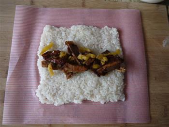 方便携带的快手早餐-卤肉糯米饭团的做法步骤1