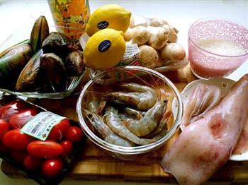 西班牙海鲜饭的做法步骤1