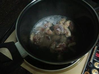 薏米冬瓜鸭肉汤的做法图解3