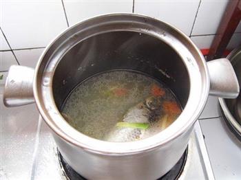 红枣鲫鱼木瓜汤的做法步骤10