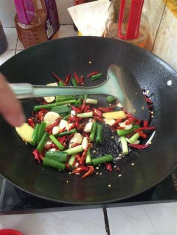 家常辣椒炒肉的做法步骤2