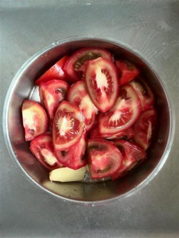 西红柿土豆排骨汤的做法步骤4