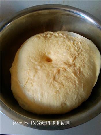 豆沙面包卷的做法图解4