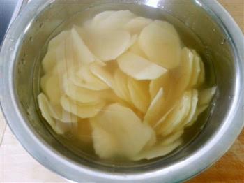 自制薯片的做法步骤2