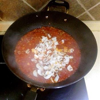 番茄蘑菇肉酱意面的做法图解8