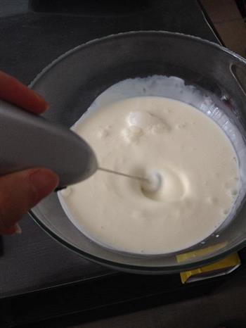 蛋黄版奥利奥奶油冰淇淋的做法步骤4
