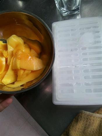 可口的芒果汁的做法步骤1