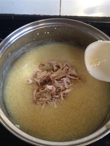 鸡丝蚬肉小米粥的做法步骤3