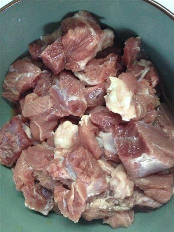 白萝卜红烧牛肉-红烧牛肉面的做法图解1