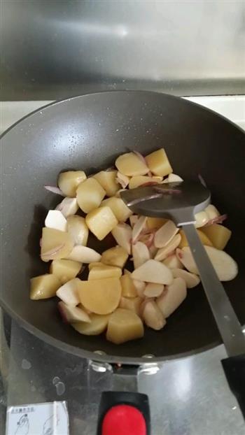 红烧土豆茭白的做法步骤3
