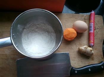 胡萝卜芝麻鸡蛋饼的做法步骤1