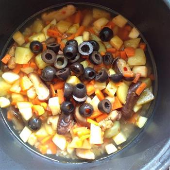 菌菇土豆焖燕麦饭的做法图解6