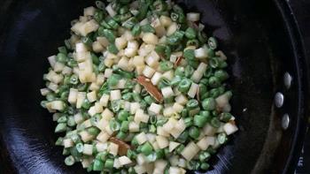 豆角土豆焖饭的做法图解3