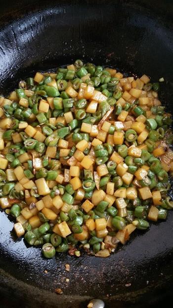 豆角土豆焖饭的做法步骤4