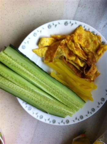 紫菜包饭-金枪鱼玉米沙拉的做法步骤5