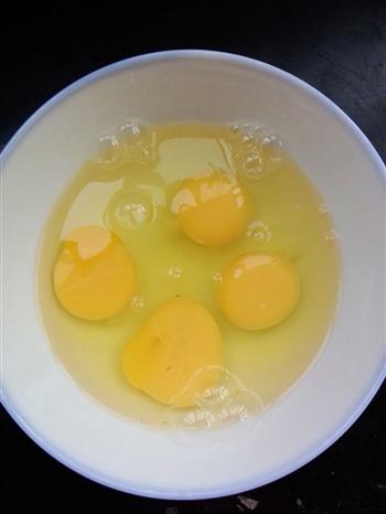 洋葱青椒炒鸡蛋的做法图解3