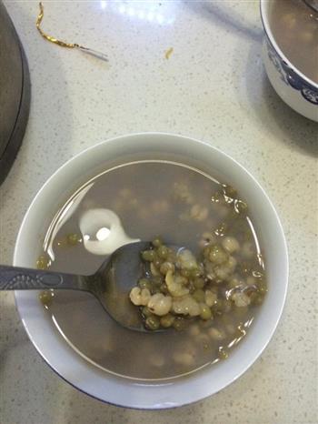 绿豆薏米汤的做法图解4