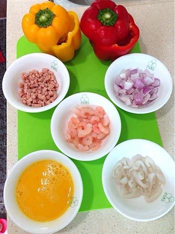 彩椒海鲜焗饭的做法步骤2