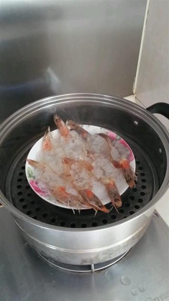 蒜蓉粉丝蒸大虾的做法步骤5