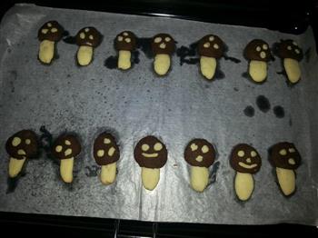 小蘑菇熊猫饼干的做法步骤7