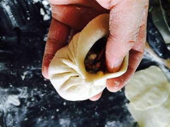 鲜美包子-海带香菇肉馅的做法图解6