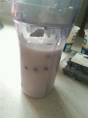 山竹蓝莓酸奶的做法图解3