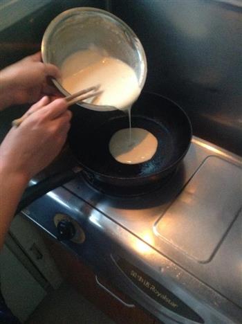 油煎蛋饼的做法步骤2