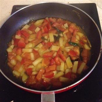 番茄土豆炒饭的做法步骤1