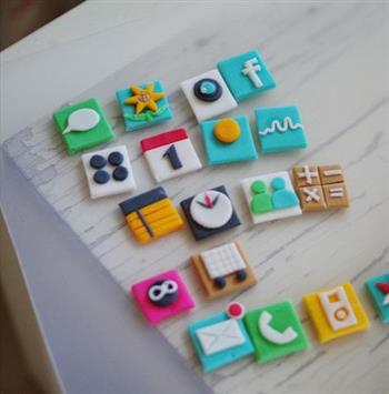 Iphone翻糖蛋糕的做法图解7