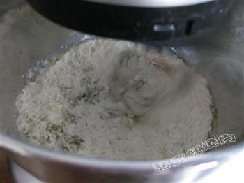 抹茶豆沙小面包的做法步骤2