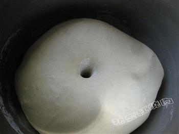 抹茶豆沙小面包的做法步骤4