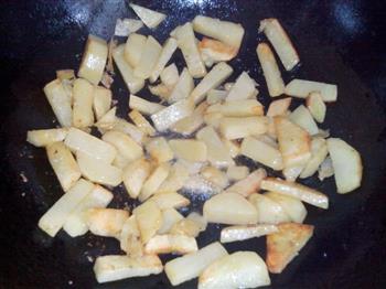 香煎土豆条的做法步骤7